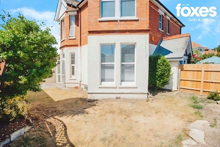 3 Bedroom Flat For Sale In Bournemouth, Dorset, BH8