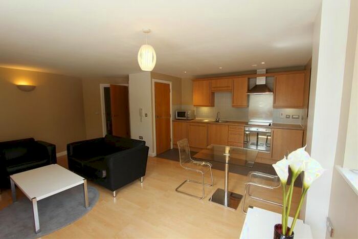 1 Bedroom Flat To Rent In Velocity South, City Walk, LS11