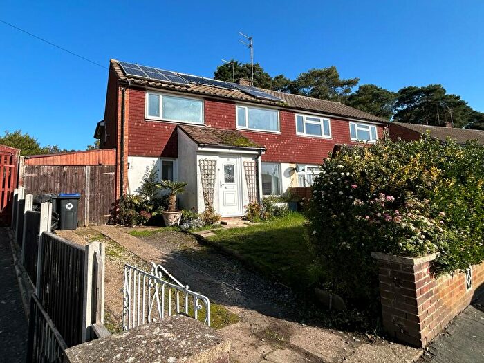 4 Bedroom Semi-Detached House To Rent In Evergreen Road, Frimley, GU16