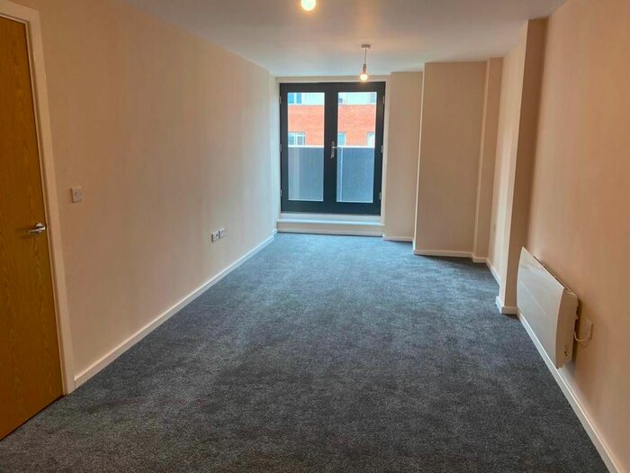2 Bedroom Flat To Rent In Arc Avenue, Gateshead, NE8