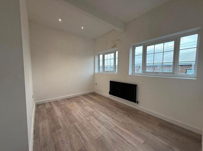 1 Bedroom Terraced House To Rent In Bolsover Street, Hucknall, NG15