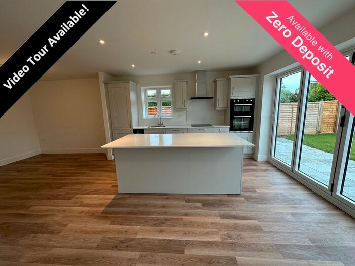 3 Bedroom Property To Rent In Hayes Lane, Wimborne, BH21