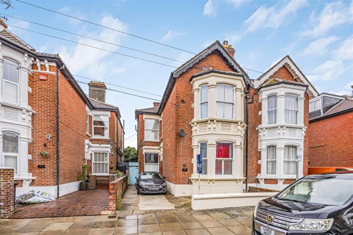 5 Bedroom Semi-Detached House For Sale In Marion Road, Southsea, PO4