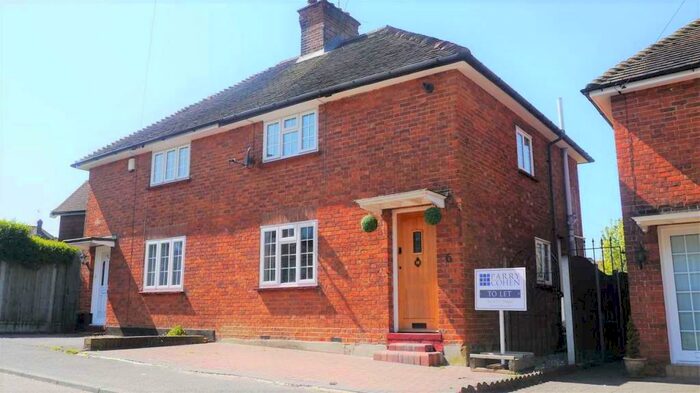 2 Bedroom Cottage To Rent In Gordon Road, Shenfield, CM15