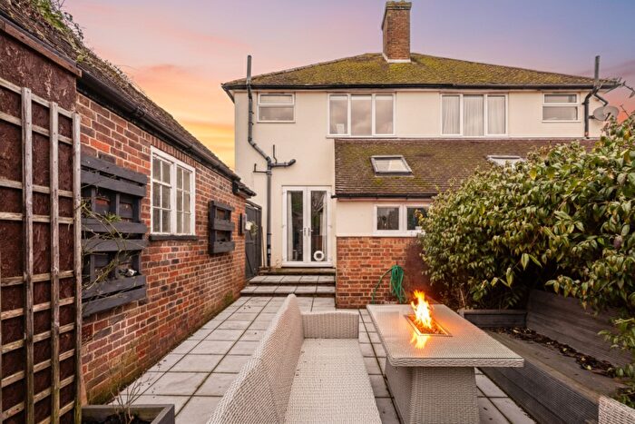 1 Bedroom Maisonette For Sale In Slipshatch Road, Reigate, Surrey, RH2