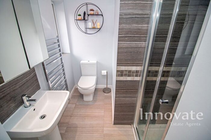 4 Bedroom Detached House For Sale In Mallen Drive, Tividale, Oldbury, B69