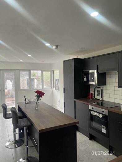 5 Bedroom Terraced House To Rent In Crystal Court, Redlaver Street, Cardiff, CF11