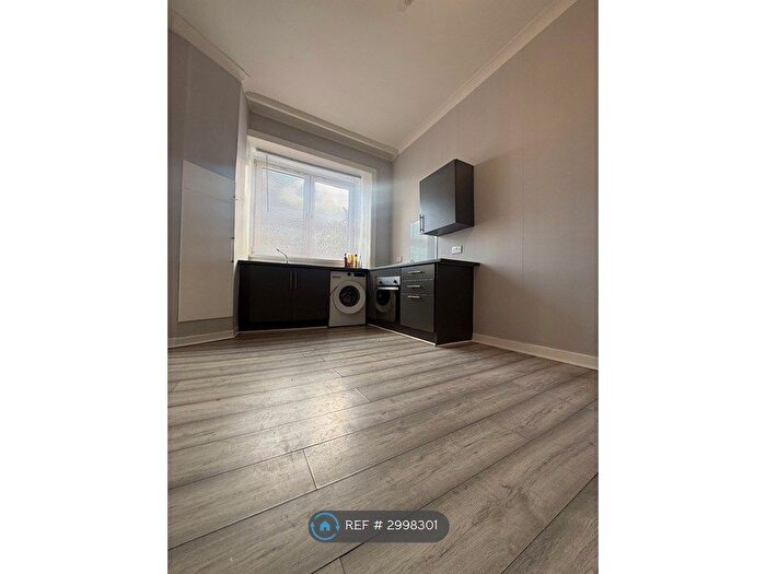 1 Bedroom Flat To Rent In Dyke St, Glasgow, G69