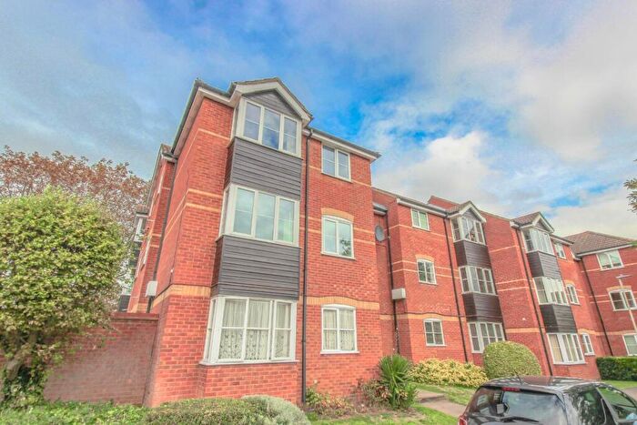 1 Bedroom Flat For Sale In The Springs, Hertford, SG13