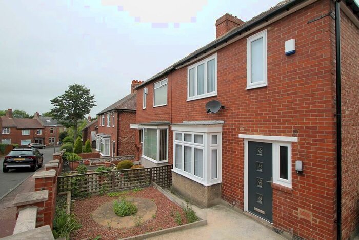 3 Bedroom Semi-Detached House To Rent In St Thomas Street, Low Fell, NE9