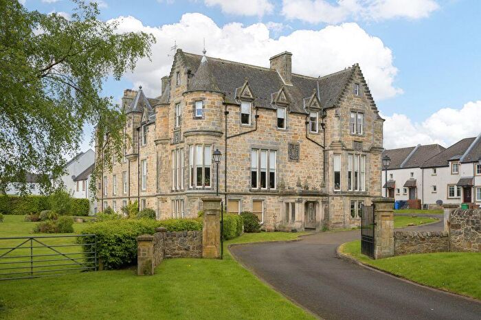 3 Bedroom Flat For Sale In Craigflower House, Torryburn, KY12