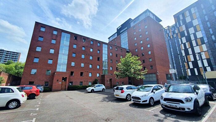 2 Bedroom Apartment To Rent In The Mill, South Hall St, Salford, M5