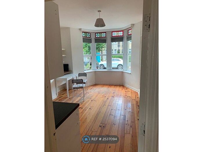 1 Bedroom Flat To Rent In Sefton Park Road, Bristol, BS7