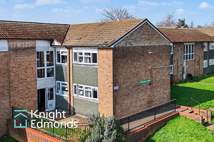2 Bedroom Flat For Sale In Farleigh Lane, Maidstone, ME16