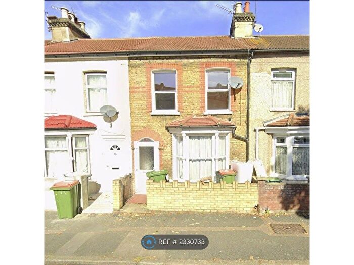 4 Bedroom Terraced House To Rent In Oakfield Road, London, E6