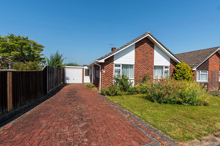2 Bedroom Detached Bungalow For Sale In Oak Hill, Alresford, SO24