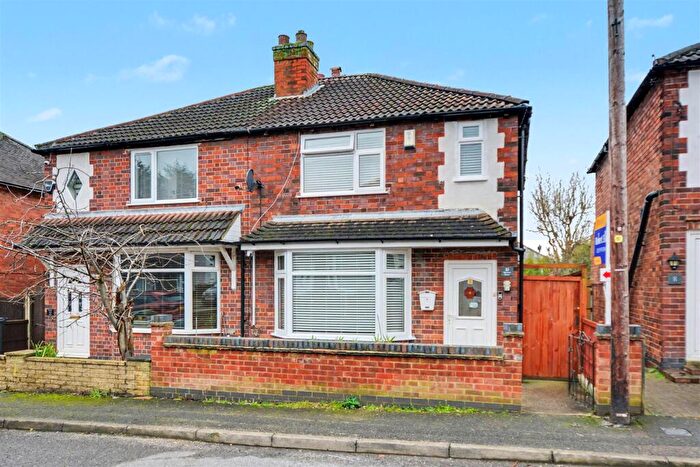 3 Bedroom Semi Detached House For Sale In Newton Drive, Stapleford, NG9