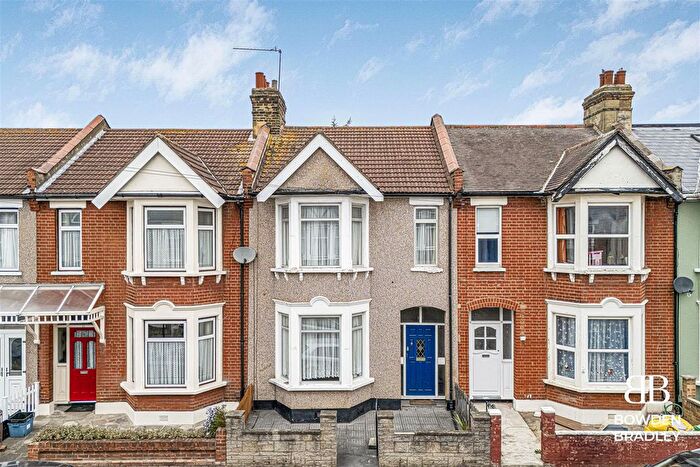 3 Bedroom Terraced House For Sale In Claremont Gardens, Seven Kings, IG3