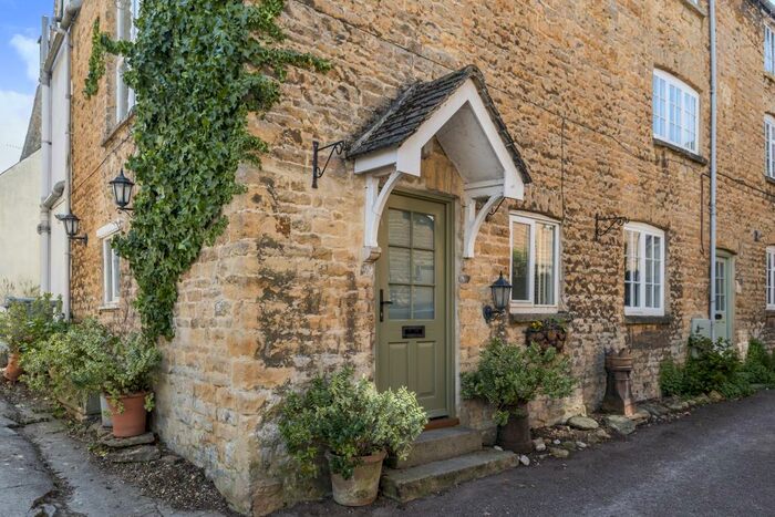2 Bedroom Cottage To Rent In Chipping Norton, Oxfordshire, OX7