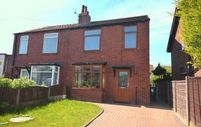 3 Bedroom Semi-Detached House To Rent In Manchester Road, Westhoughton, Bolton, Lancashire., BL5