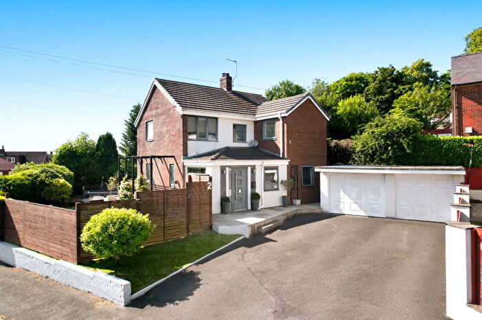 4 Bedroom Detached House For Sale In Knowsley Road West, Clayton Le Dale, Blackburn, BB1
