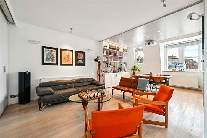 3 Bedroom Flat To Rent In Wetherby Gardens, London, SW5