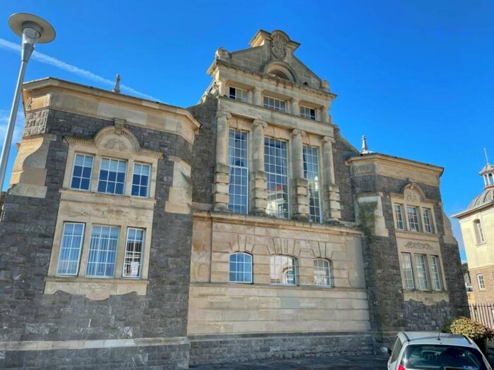 2 Bedroom Flat To Rent In Knightstone Baths, Knightstone Causeway, Weston Super Mare, BS23