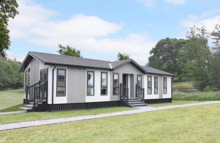 2 Bedroom Park Home For Sale In Riseley, Reading, RG7