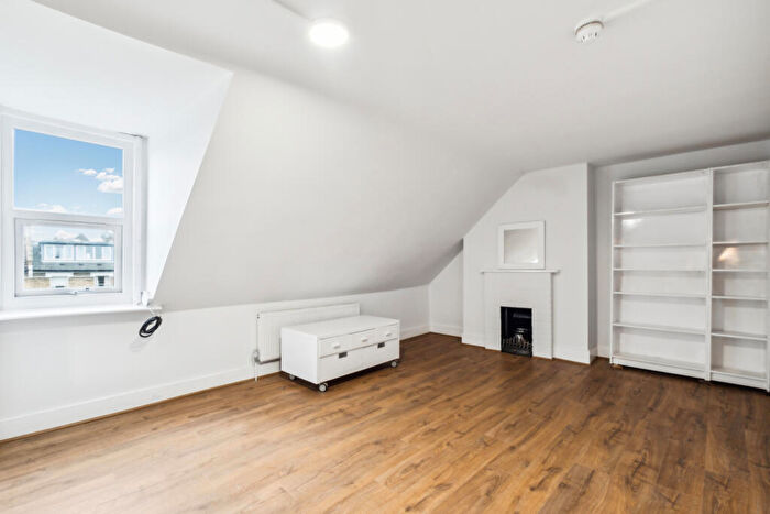 1 Bedroom Flat To Rent In Petherton Road, Canonbury, N5