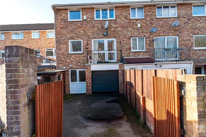 4 Bedroom End Of Terrace House For Sale In Reculver Walk, Maidstone, ME15