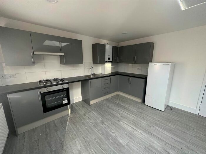 3 Bedroom Flat To Rent In Sudbury Avenue, Wembley, HA0