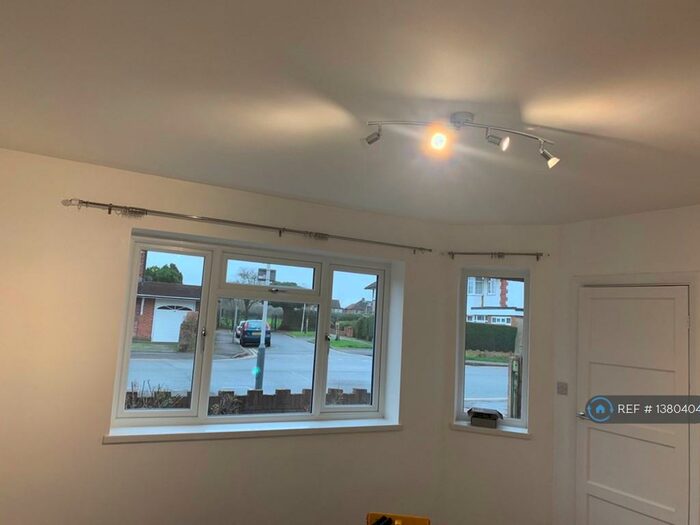 3 Bedroom Detached House To Rent In Edwards Avenue, Ruislip, HA4