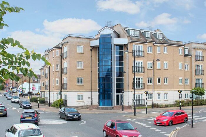 1 Bedroom Flat For Sale In Magnon Court, Leighton Buzzard, LU7