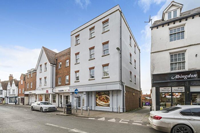 2 Bedroom Apartment To Rent In West St. Helen Street, Abingdon, OX14
