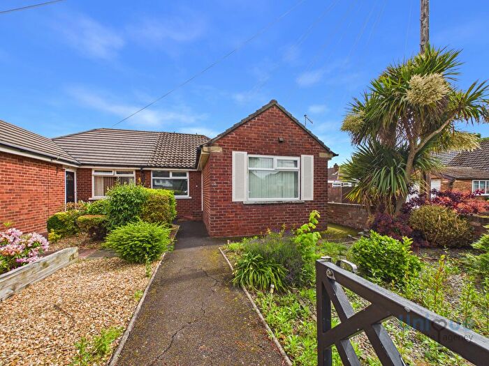 2 Bedroom Bungalow For Sale In Lomond Avenue, Lytham St. Annes, FY8