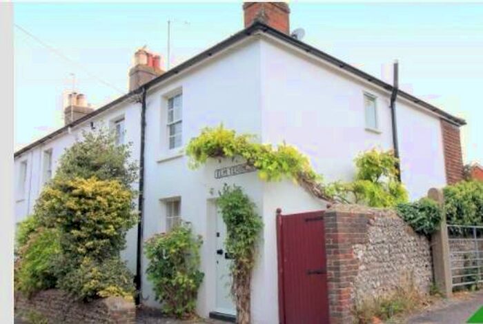 2 Bedroom End Of Terrace House To Rent In Elm Terrace, Steyning, BN44