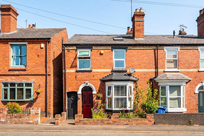 3 Bedroom End Of Terrace House For Sale In Brook Street, Stourbridge, DY8