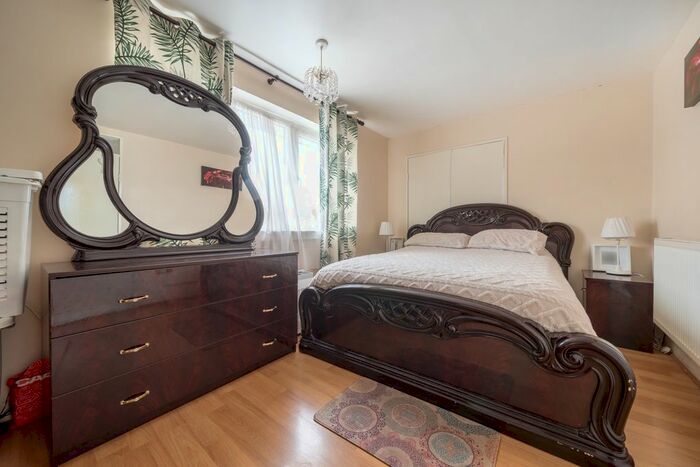 2 Bedroom Flat To Rent In Ann Street, London, SE18