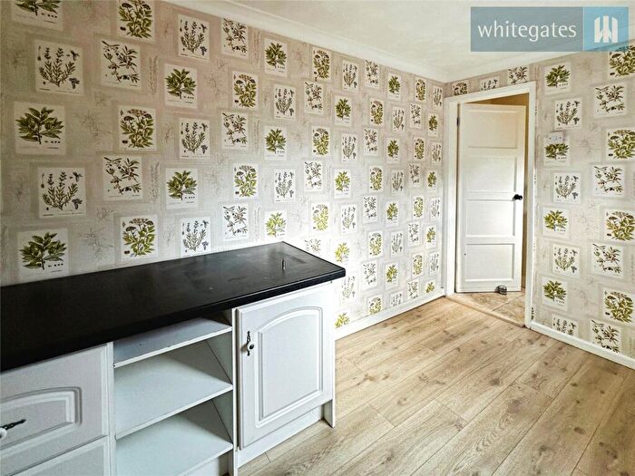 3 Bedroom End Of Terrace House For Sale In Groesfan, Pen-y-Cae, Wrexham, LL14