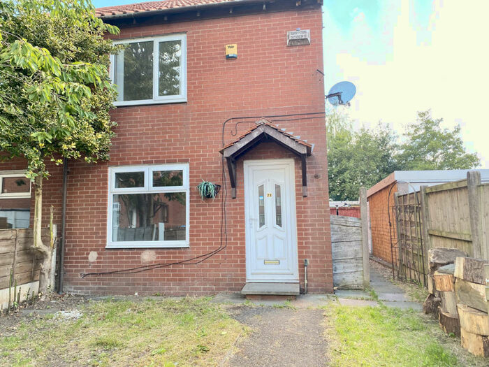 2 Bedroom Terraced House To Rent In Summerseat Close, Salford, M5