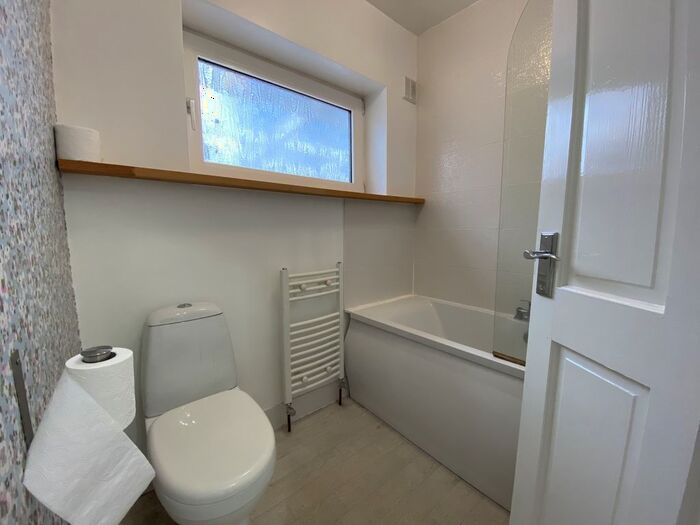 2 Bedroom Semi-Detached Bungalow For Sale In Brierley Road West, Manchester, M27