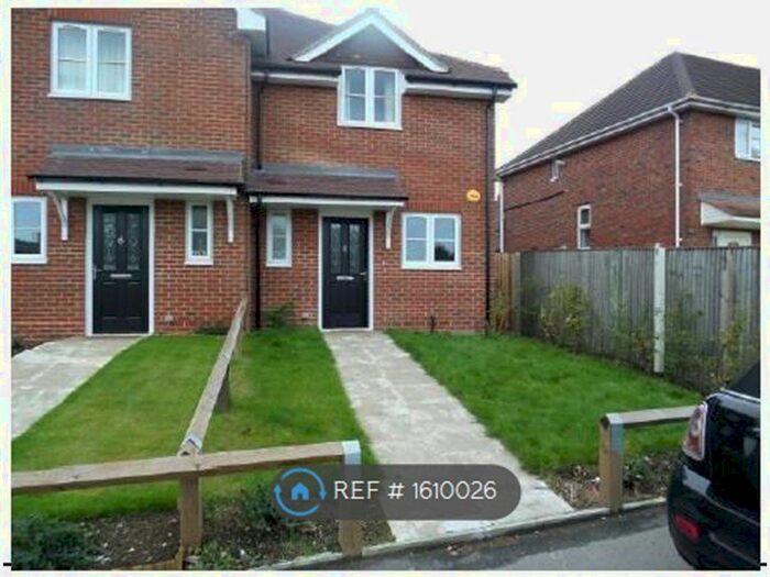 2 Bedroom Semi-Detached House To Rent In North Lane, Aldershot, GU12