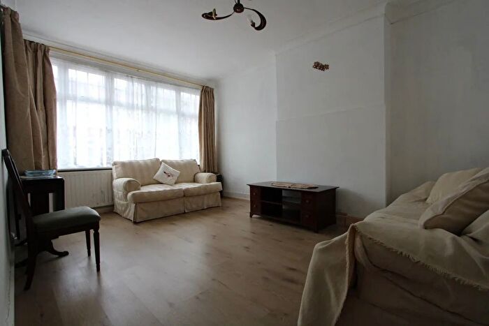 4 Bedroom Terraced House To Rent In Colebrook Road, London, SW16