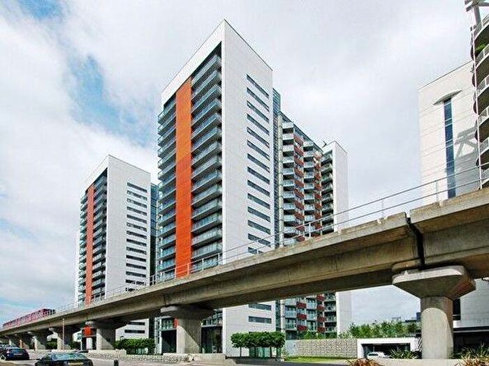 1 Bedroom Flat To Rent In Proton Tower, Blackwall Way, Canary Wharf, London, E14