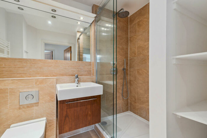2 Bedroom Flat To Rent In The Courtyard, Goswell Road, EC1V