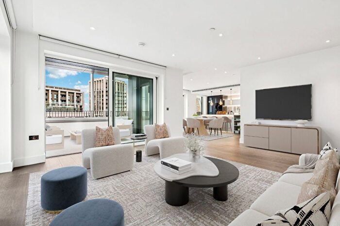 3 Bedroom Flat To Rent In Reflection Apartments, Cascade Way, W12