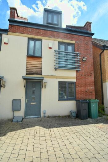 3 Bedroom Detached House To Rent In Bayleaf Avenue, Hampton Vale, Peterborough, PE7