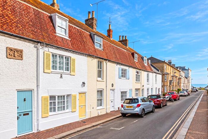 2 Bedroom Cottage For Sale In West Street, Worthing, BN11