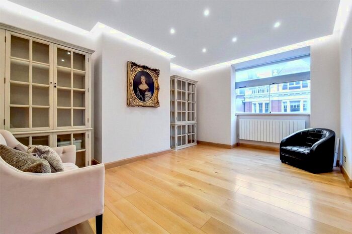 3 Bedroom Flat To Rent In New Cavendish Street, Marylebone, W1G