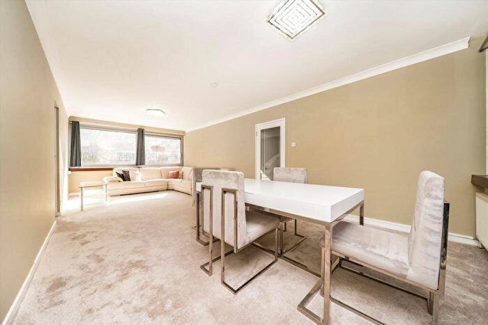 2 Bedroom Flat To Rent In St. Edmunds Terrace, St. John's Wood, NW8